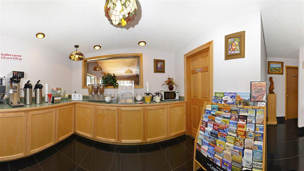 Econo Lodge Inn & Suites מדרס מראה חיצוני תמונה